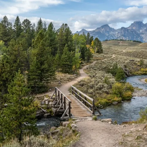 Hellroaring Creek Trail